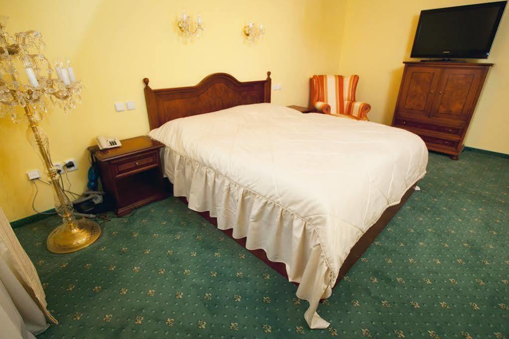 Lazensky Hotel Moskevsky Dvur Karlovy Vary Exterior foto
